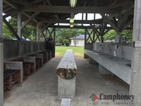 テントサイトの炊事場